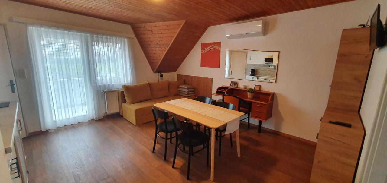 Forrest Apartman Gyenesdiás Exterior foto